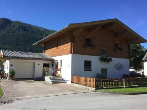 Wagnerhausl Apartment *